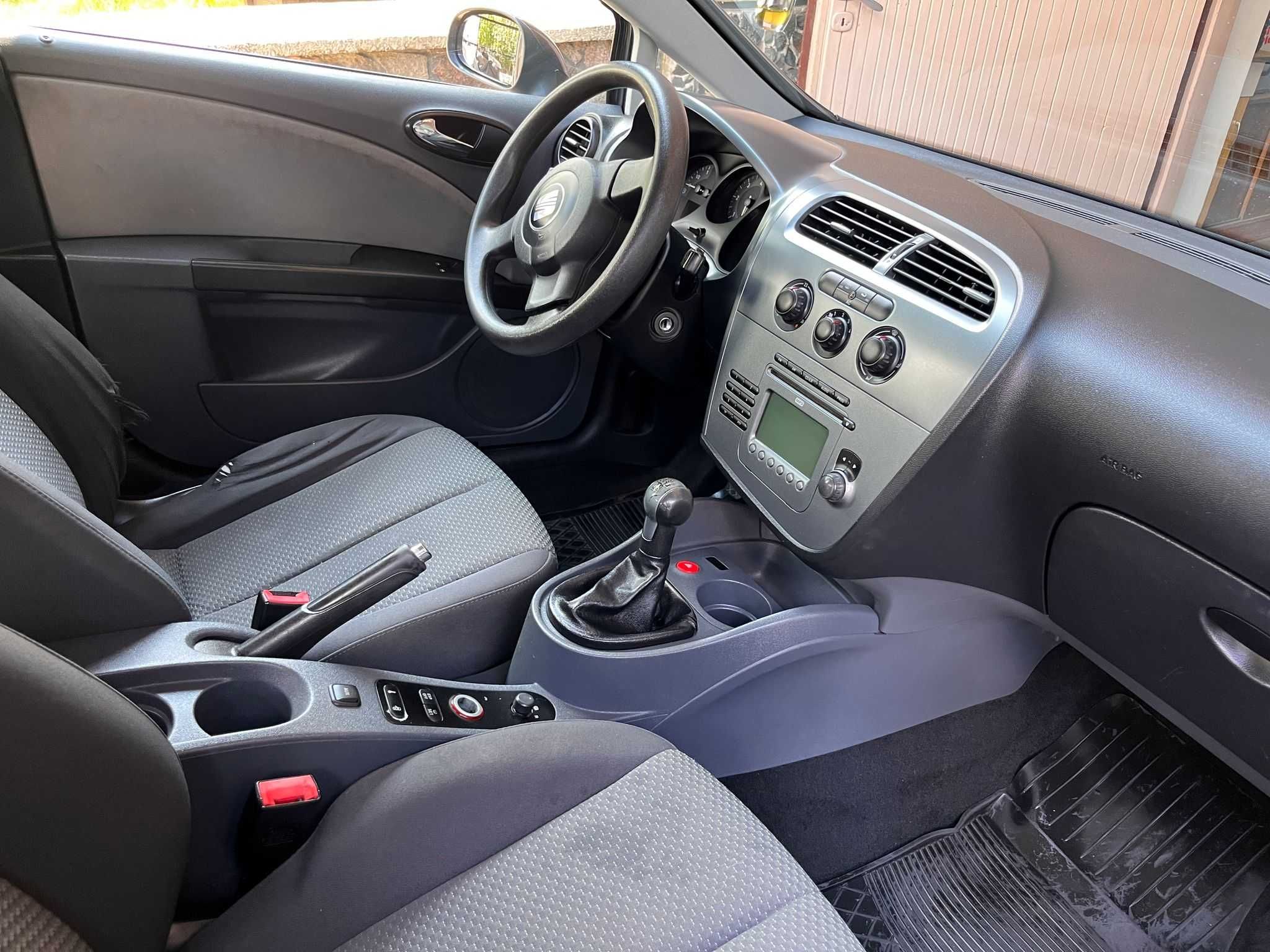 Seat Leon 1.9tdi 105 km, świeży przegląd i ubezpiecznie