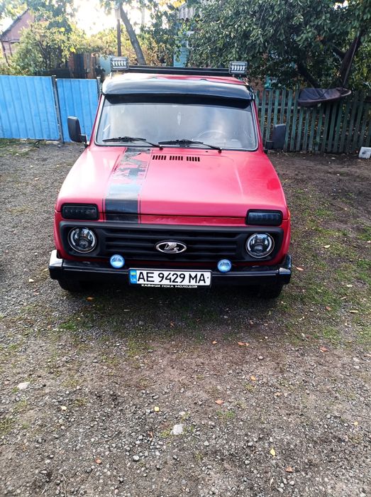 Продам ниву 2121