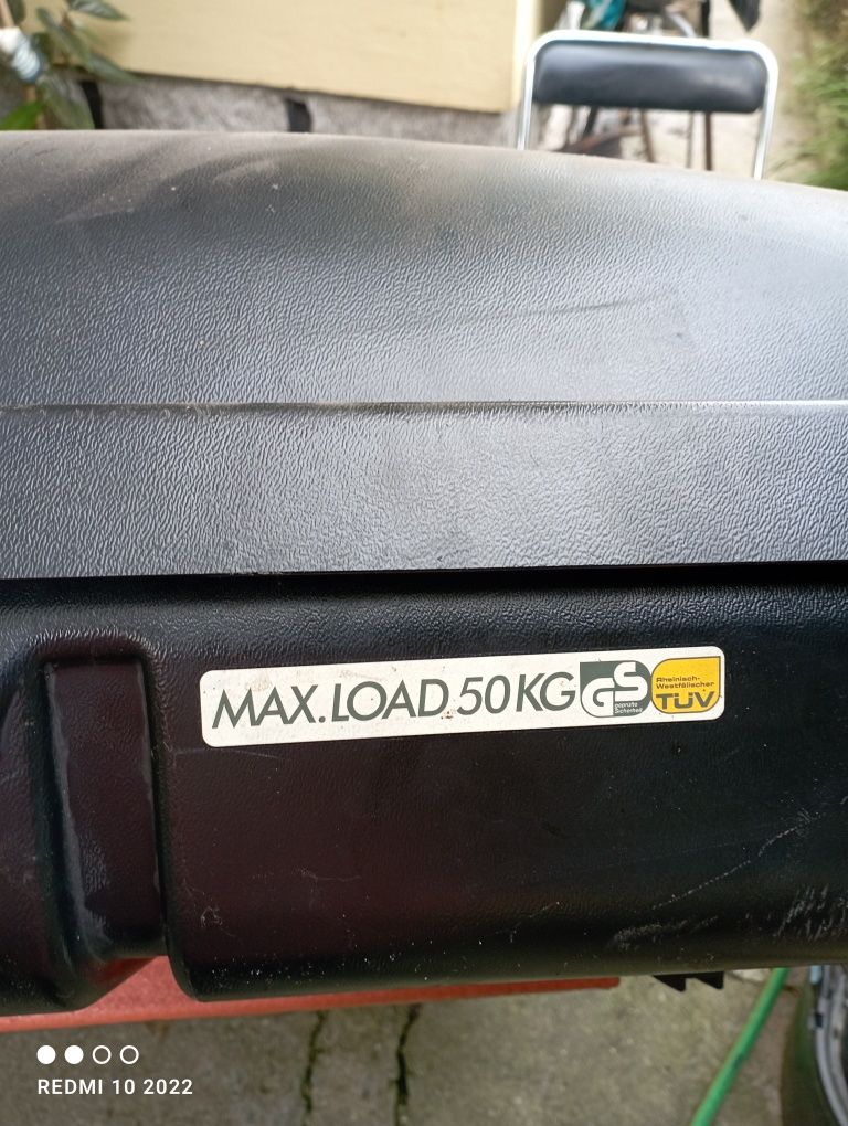 Mala tejadilho com barras universais