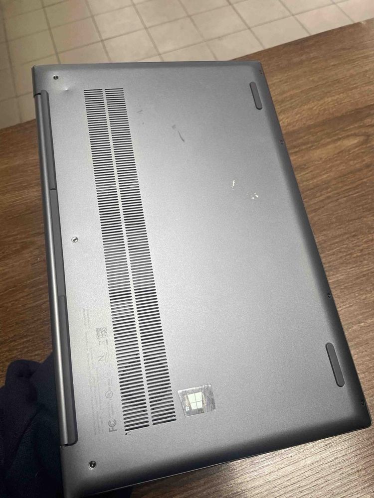 Продам Lenovo ideapad Slim 7 14itl05