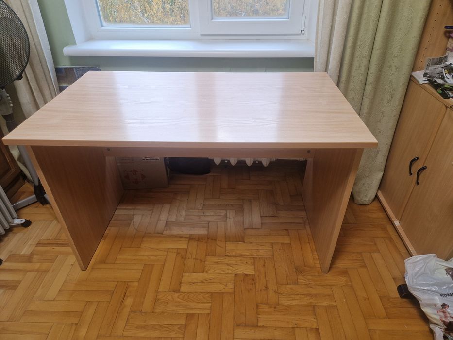 Стіл письмовий офісний