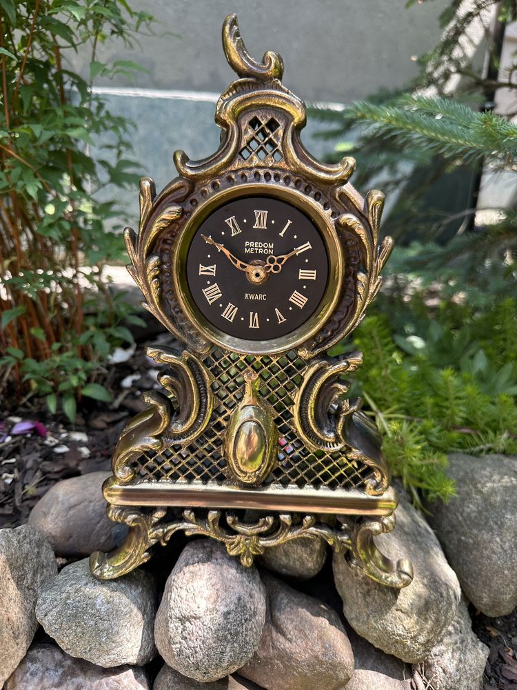 Stary zegar z mosiądzu Metron