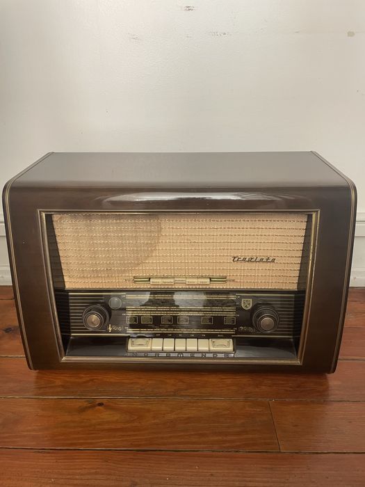 Radio estilo deco