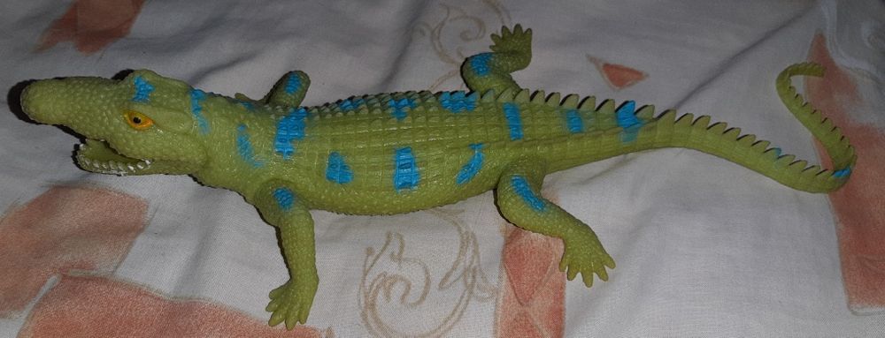 Антистрес гумовий крокодил