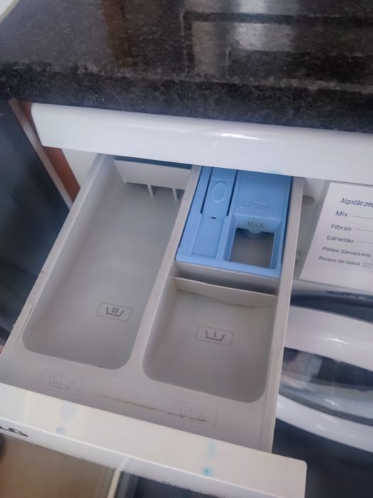 Máquina de lavar roupa LG