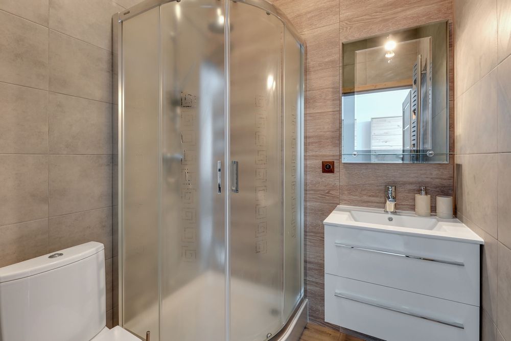 Sea Towers/studio na XXIX kon. z widokiem na morze, panoramę miasta