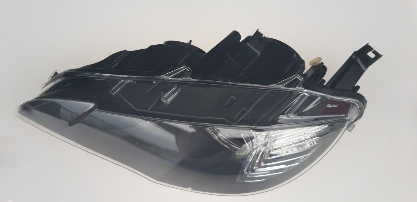 Lampa xenonowe lewa  BMW X6 X5 E71 2009 rok  Europa