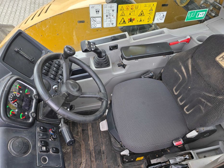 Ładowarka teleskopowa Caterpillar TH 357D Manitou 932 JCB 541 TH407