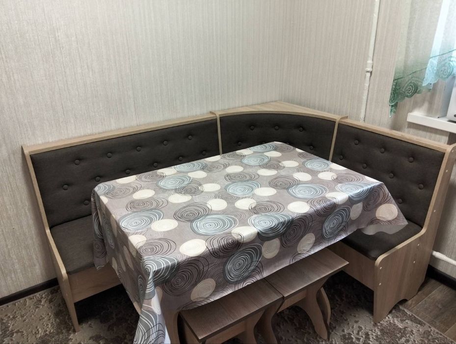 Комплект Куточок кухонний ДСП (Куток+стіл+2 табуретки)  Дуб сонома