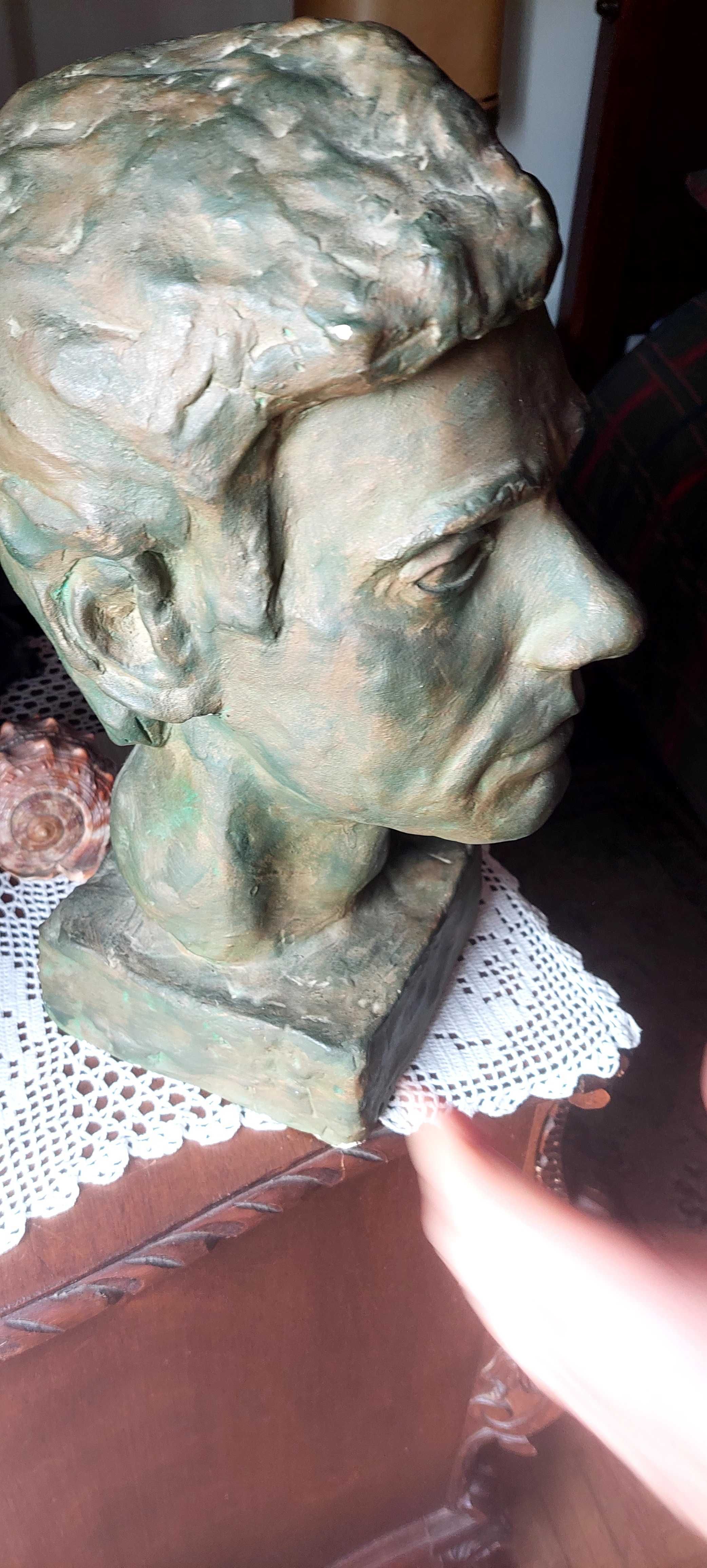 Raimundo Aragão  busto gesso  escultura.  1978. Albufeira Algarve