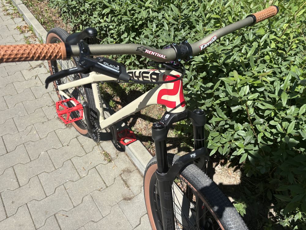 Dartmoor Two6player Pro custom (fox 34, chromag, sram, NS, dirt)