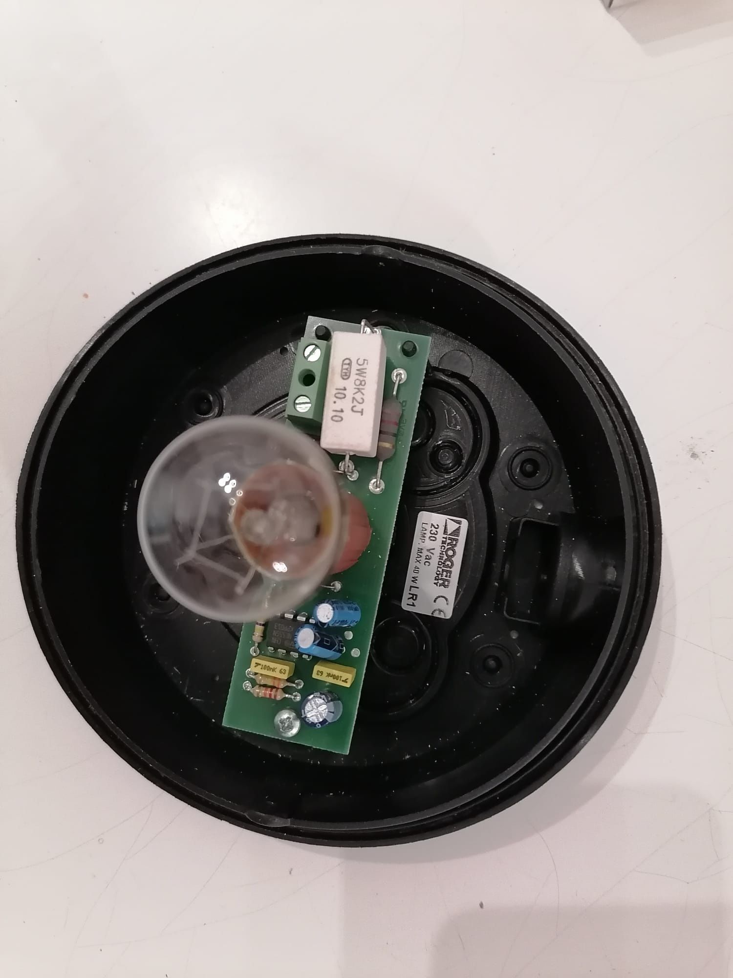Pirilampo automático marca ROGER