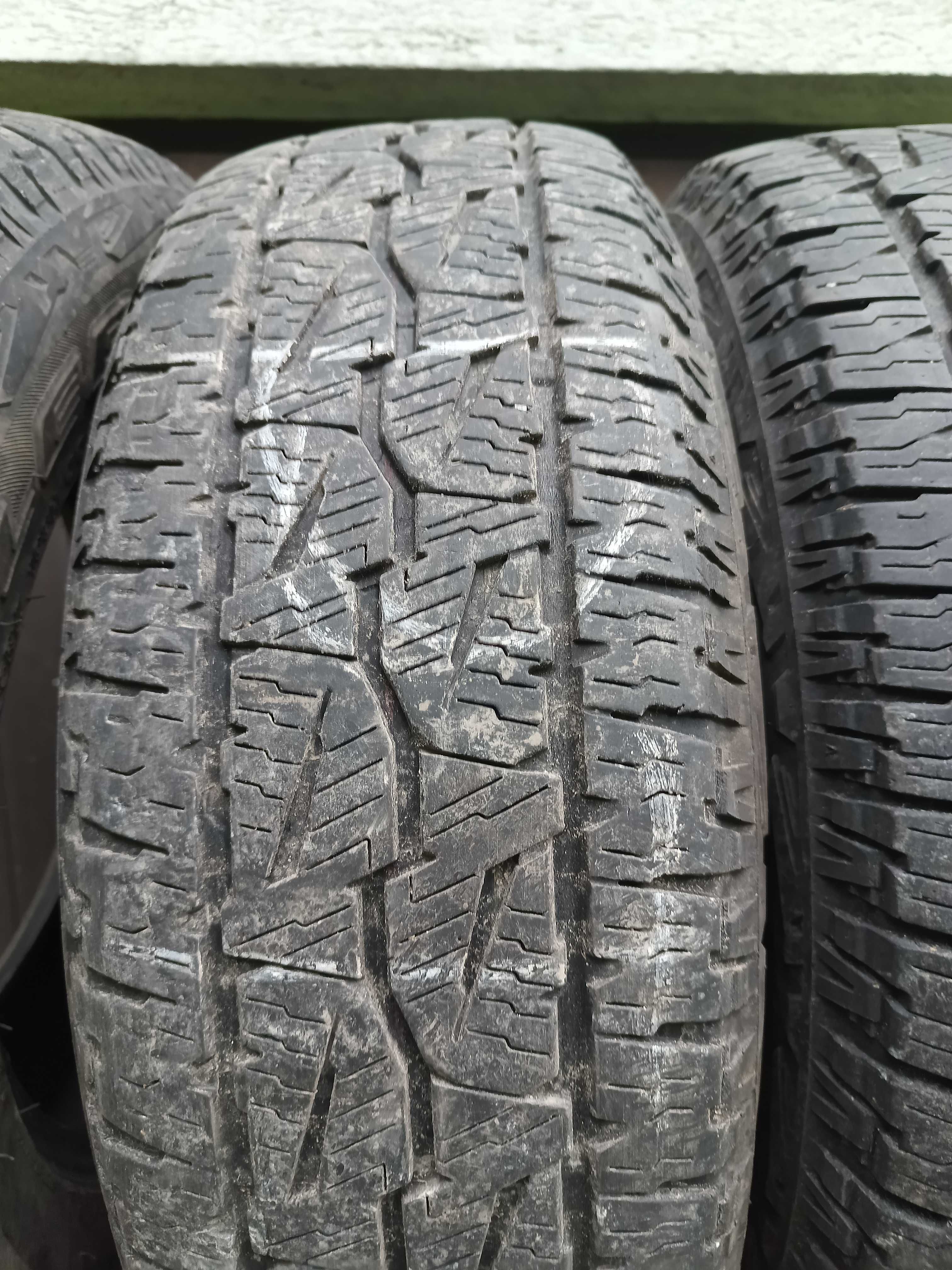 Opony Bridgestone AT