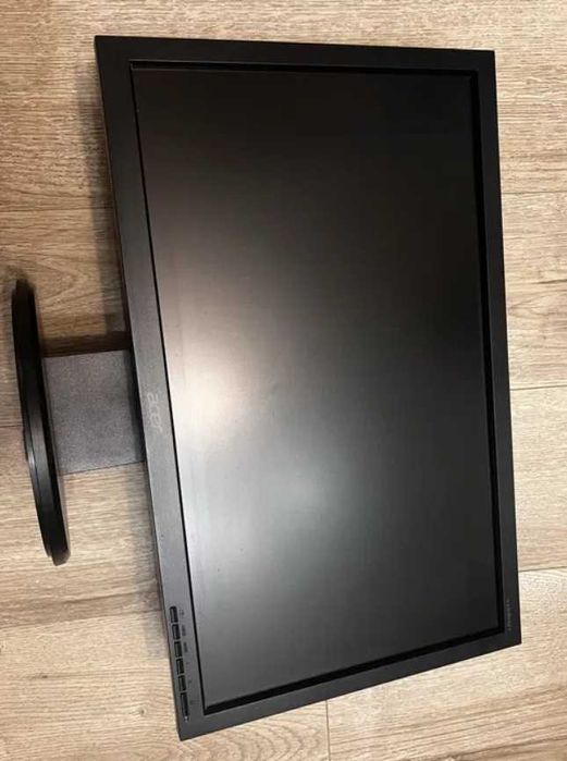 Монитор 19" Acer V193W (1440х900) + шнуры