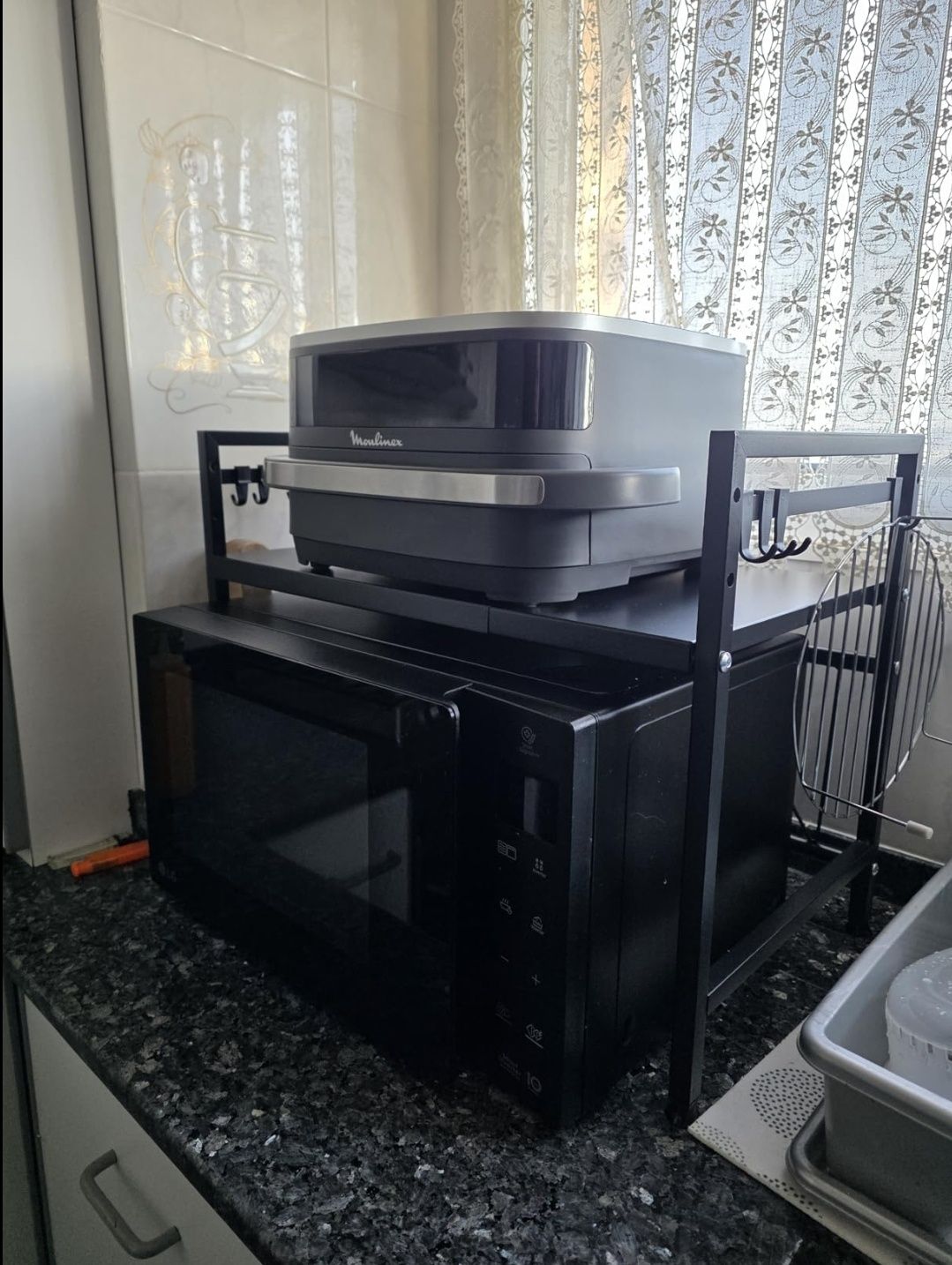 Sprytny organizer do kuchni obudowa mikrofalówki air fryera półka blat