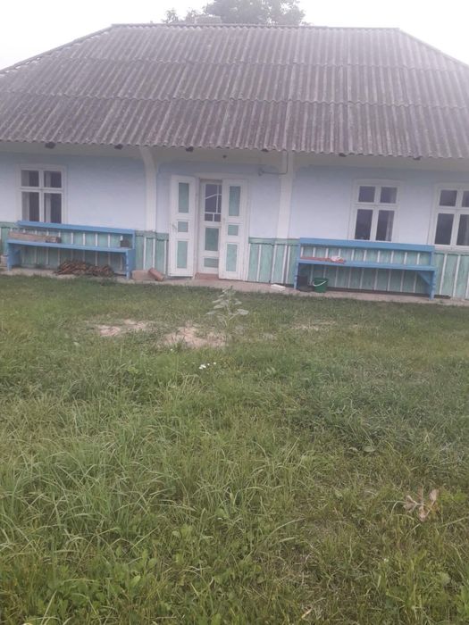 Продам хату в с. Замостя, Вижницького р-ну, Чернівецької обл.