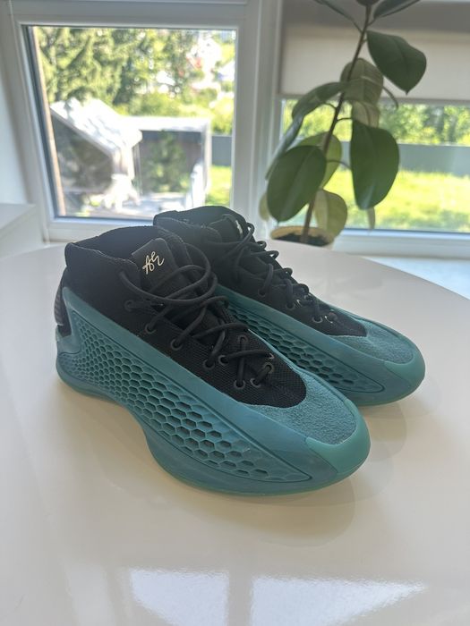 Баскетбольні кросівки Adidas Anthony Edwards 1