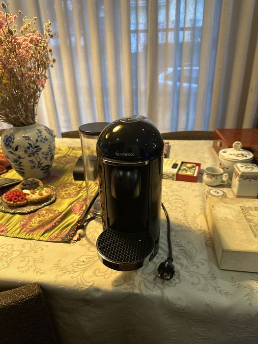 Nespresso vertuo Plus Black