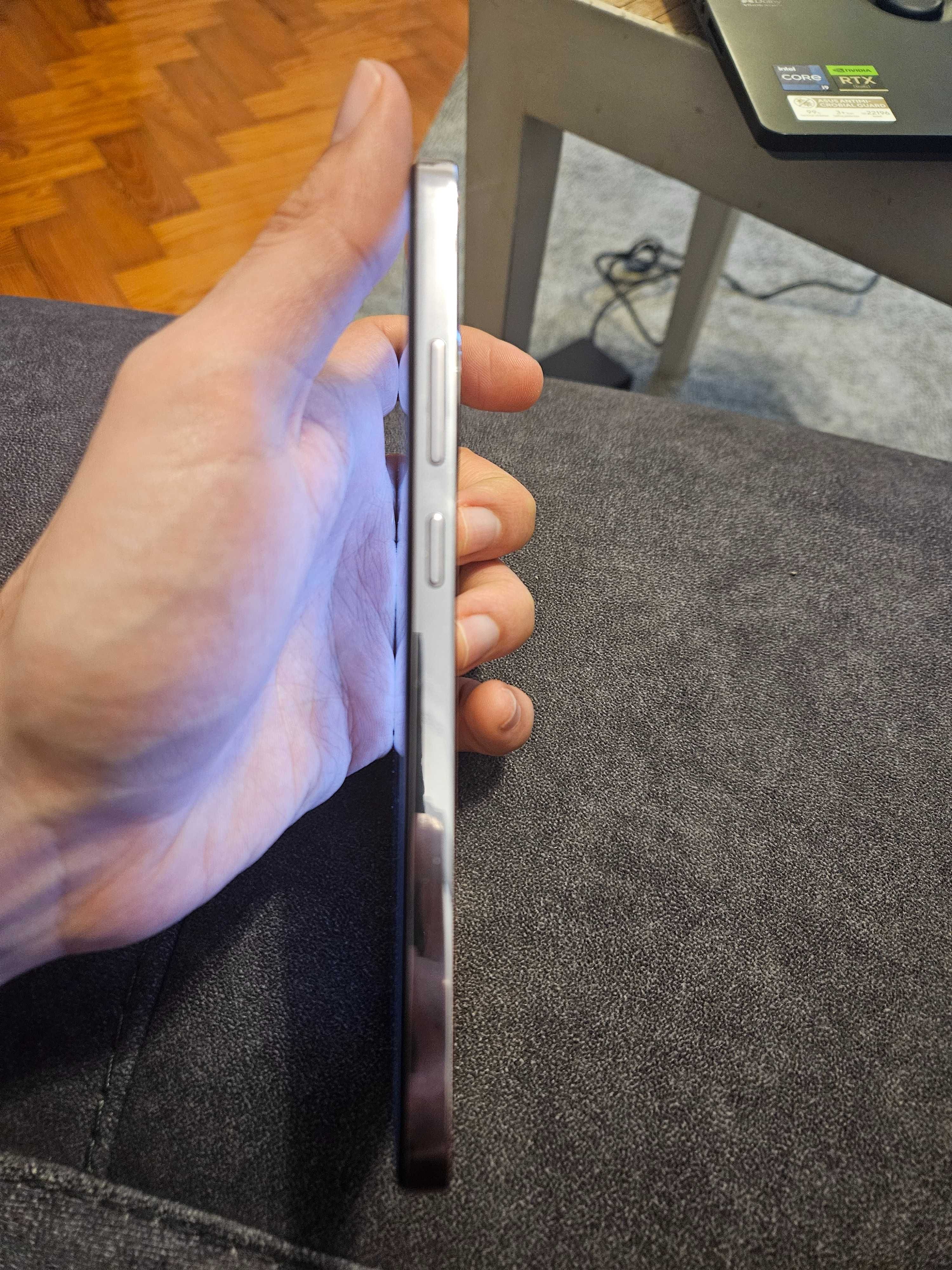 Oppo Reno 12 F 5G 8GB/256GB Laranja c/3 anos garantia