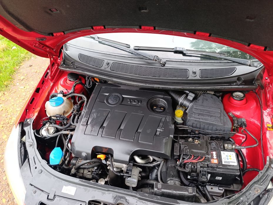 Skoda Fabia 1.6 TDI diesel дизель универсал 2011
