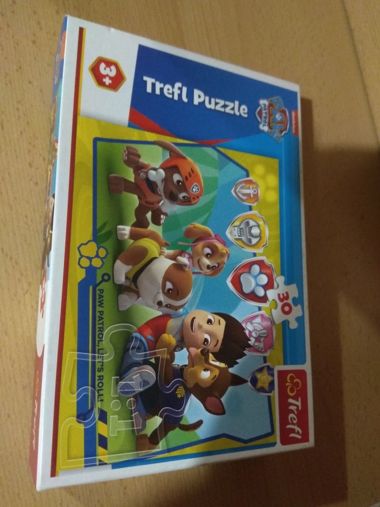 Puzzle PAW PATROL Stan bardzo dobry.