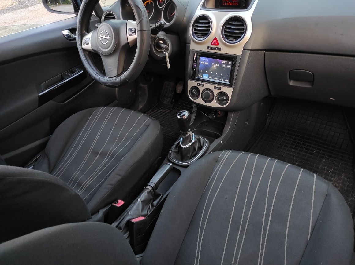 Opel Corsa 1.3 multijet 2008r