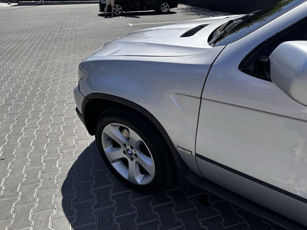 Продам BMW X5 E53 рест