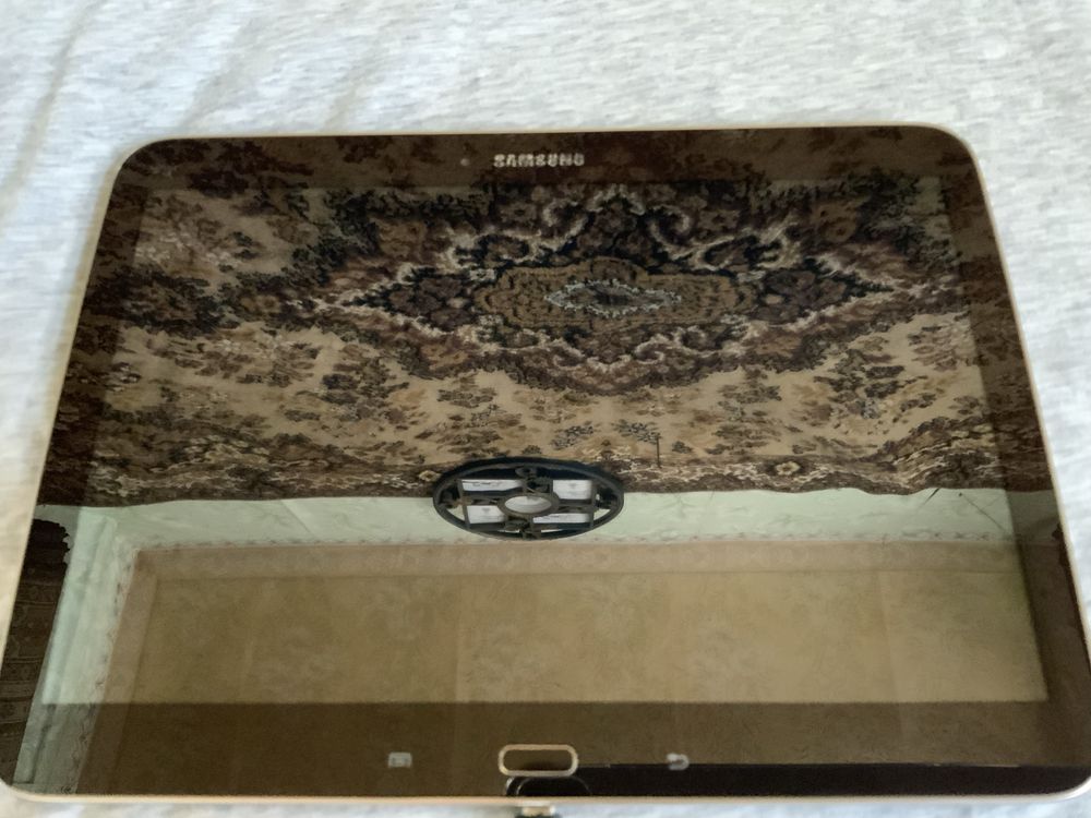 Планшет Samsung Galaxy Tab-3, экран 10.1 дюйма. Без нюансов