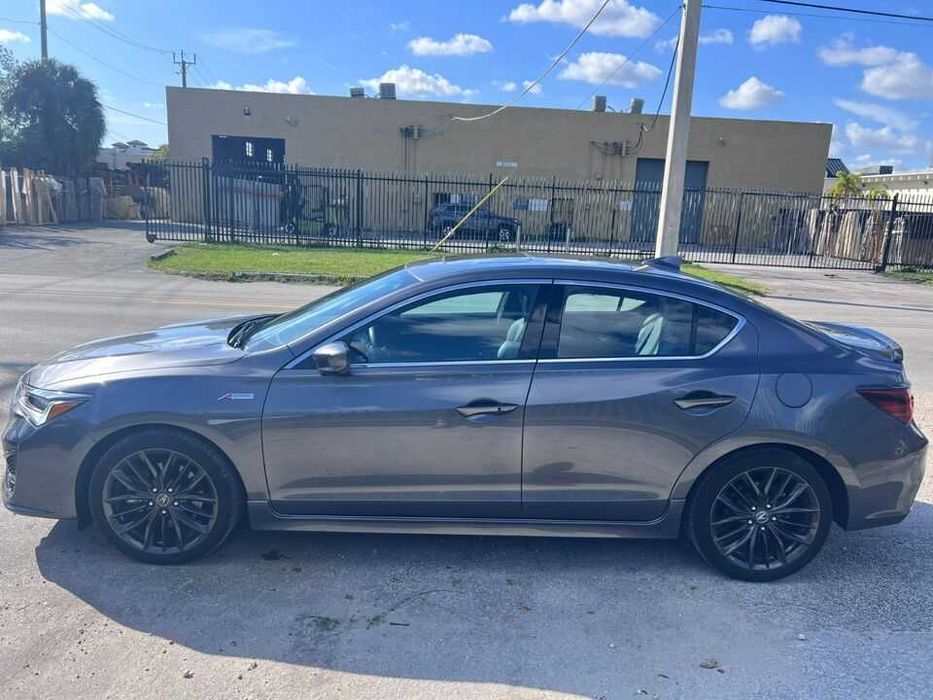 2022    Acura    ILX