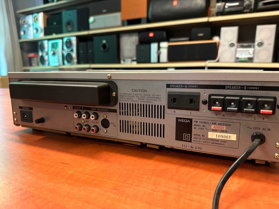 Amplituner Grundig R300