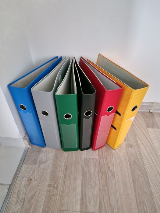 Segregatory A4 różne kolory, cena za 1 szt