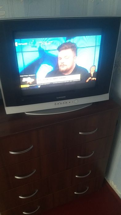 Продам телевізор разом з Т2