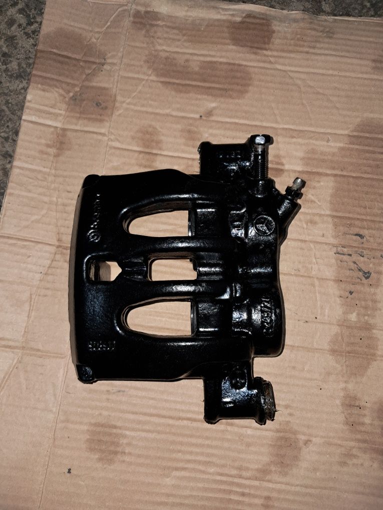 Супорт передній WV Crafter, MB Sprint правийer 906