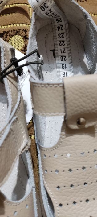 Нове шкіряне взуття (Польща)