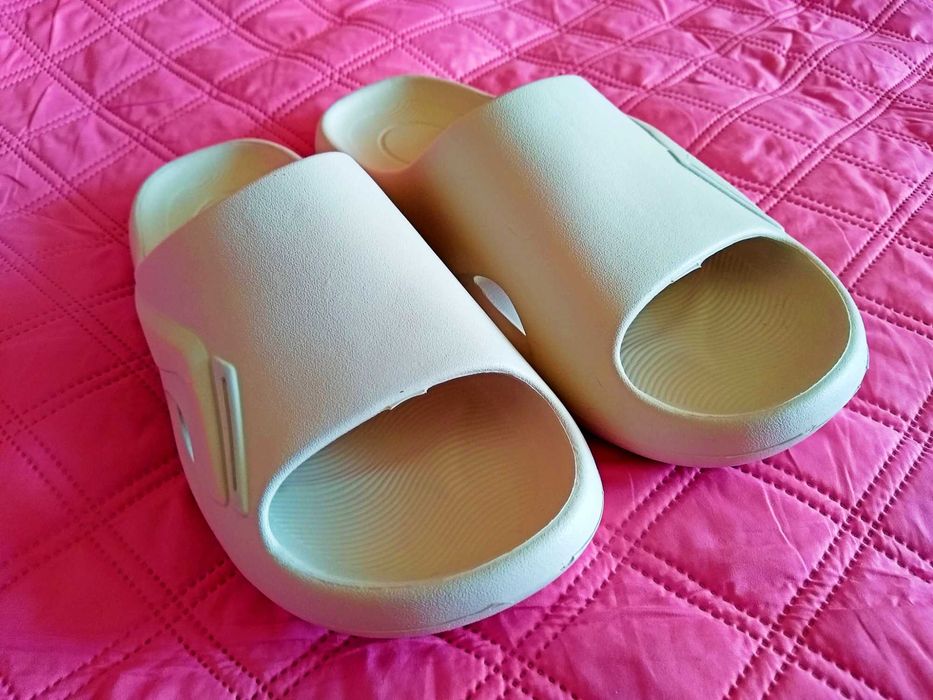 Белые мужские шлепки/сланцы/кроксы Gipanis 42 р. (Новые, 27.5 см)