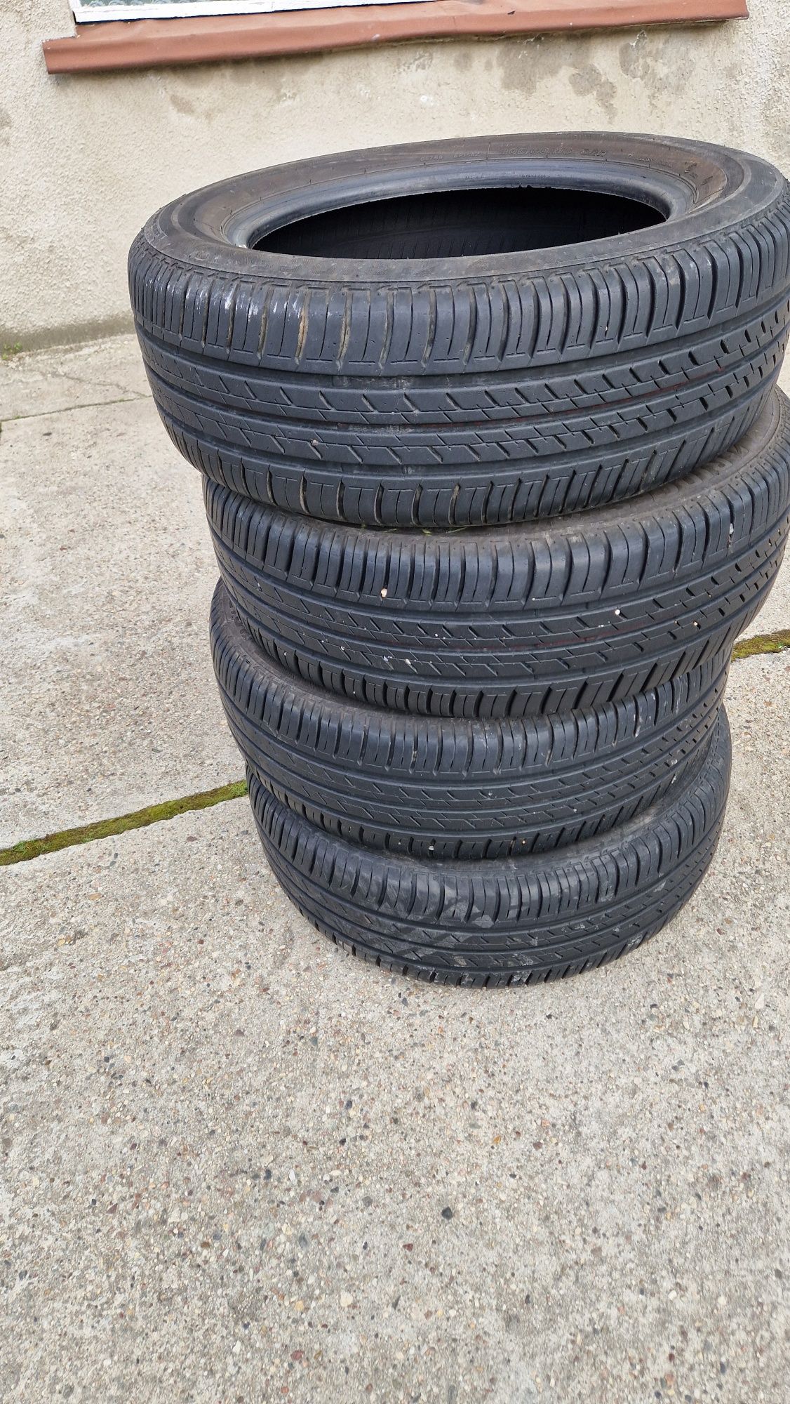 Super Kpl opon Bridgestone 205/60R16  92h