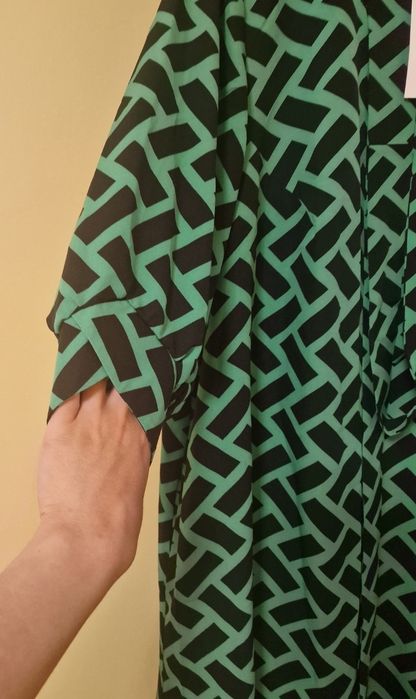 Шифонове плаття 54-56 розміру,  зеленого кольору,  не підійшов розмір