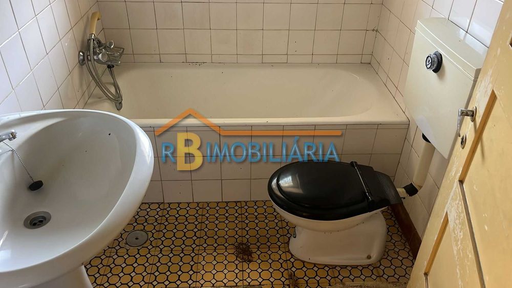 Conjunto de 2 moradias geminadas em Mansores - Arouca