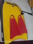 Prancha body board Deeply + pés de pato