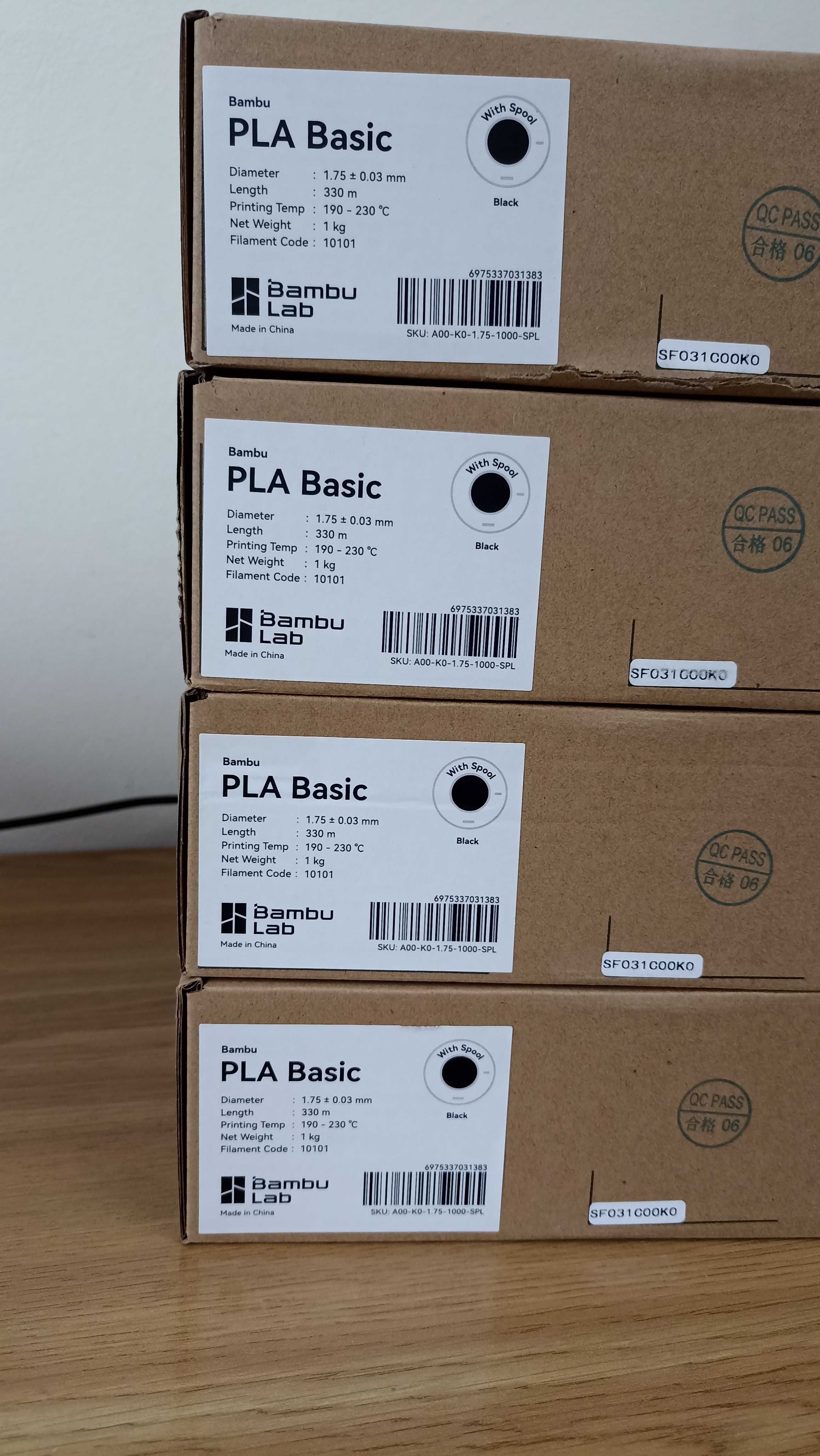 4 szt. Filament Bambu Lab PLA Basic - Black, 1kg with spool, Original
