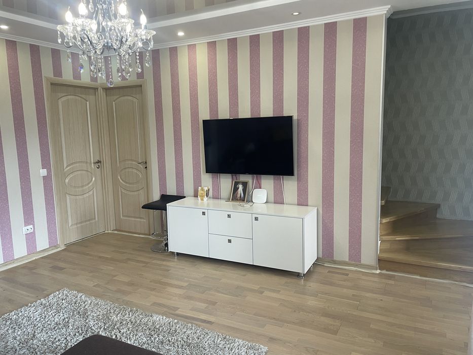 Продається дуплекс у котеджному містечку «Кленовий Гай»