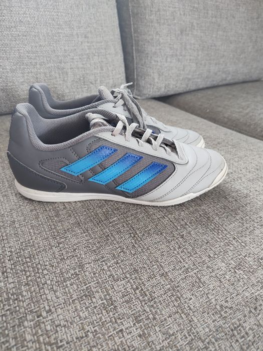 Buty halowe do piłki nożnej Adidas SALA 39 1/3