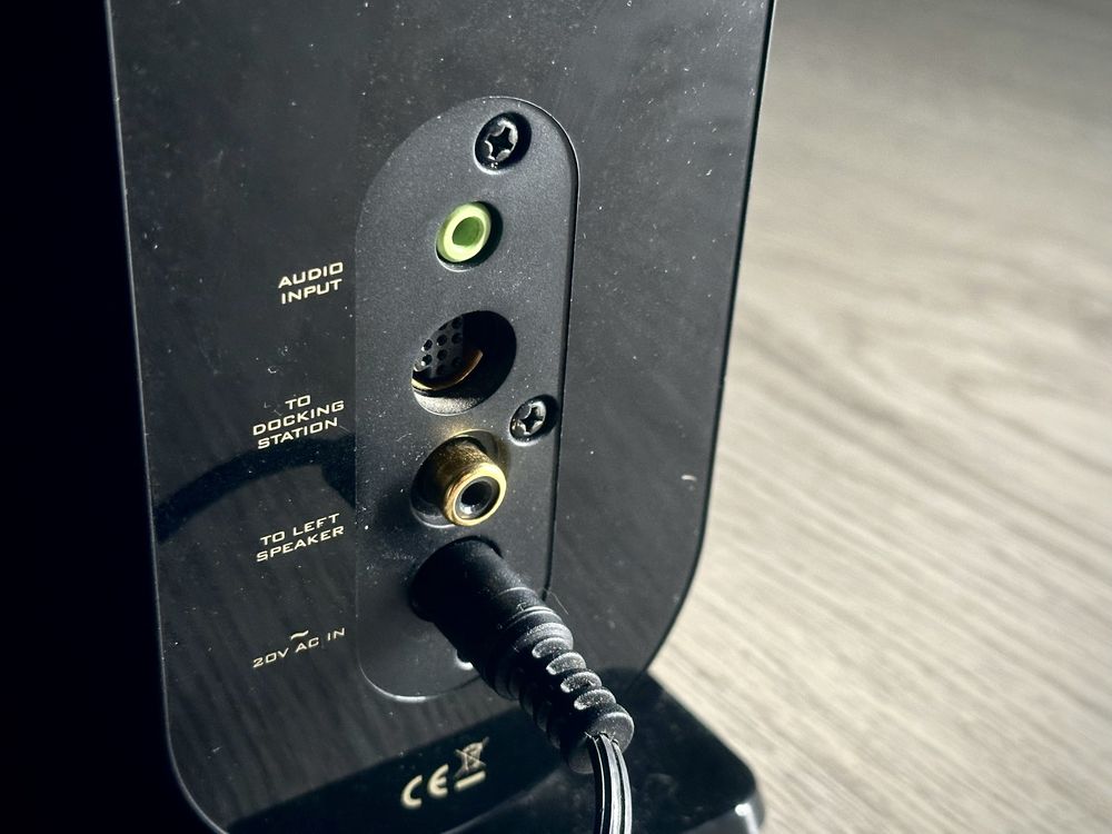 Colunas Creative Gigaworks T40