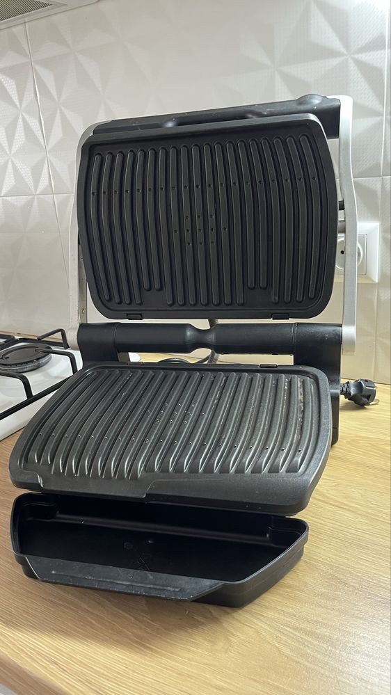 Продам електричний гриль Tefal OptiGrill