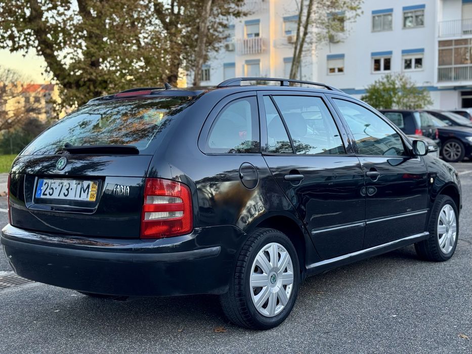 Skoda Fabia Combi 2002 • 1.4 Gasolina • AC • Rev.Completa • 2 Chaves