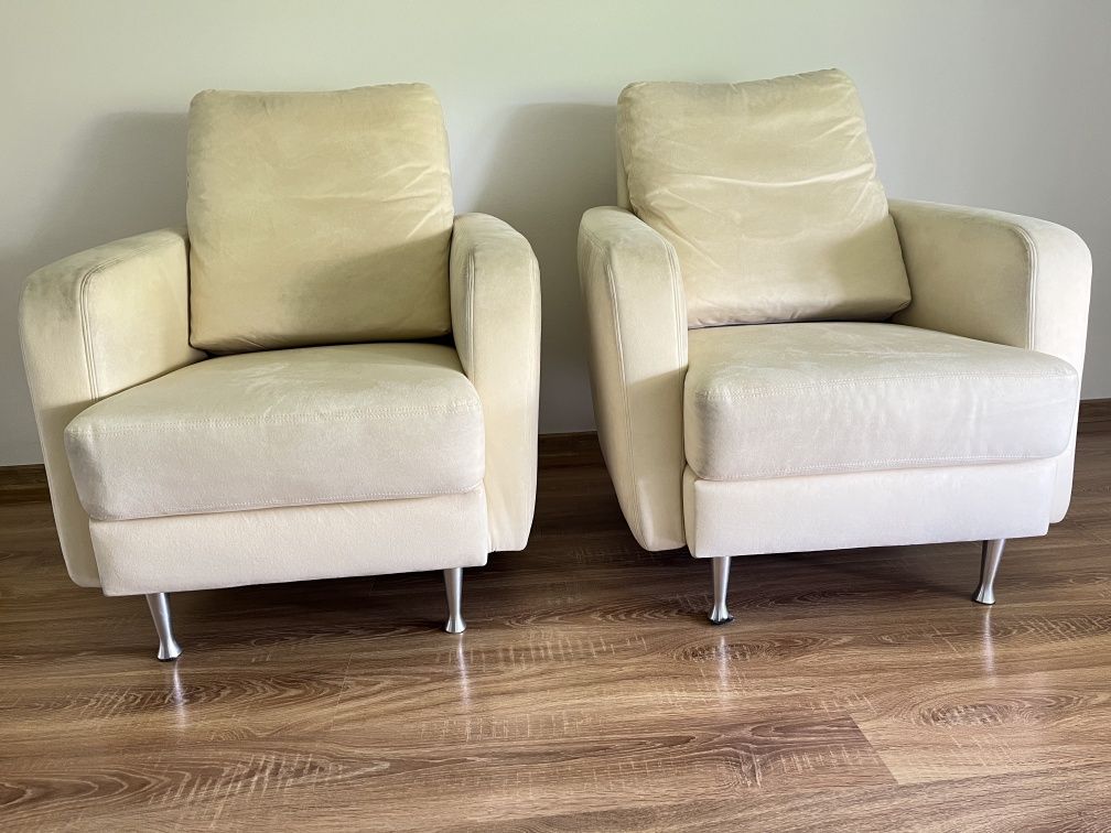 Zestaw wypoczynkowy sofa dwa fotele podnóżek