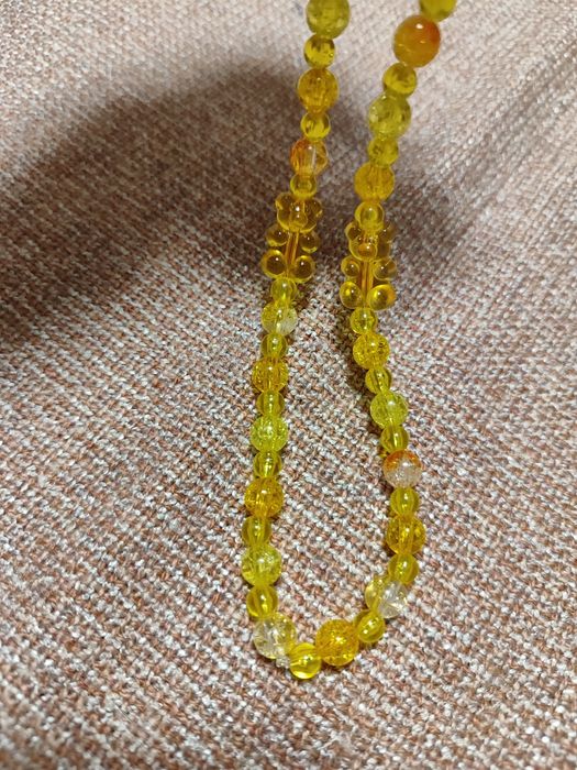 Żolta długa zawieszka do telefonu komórkowego