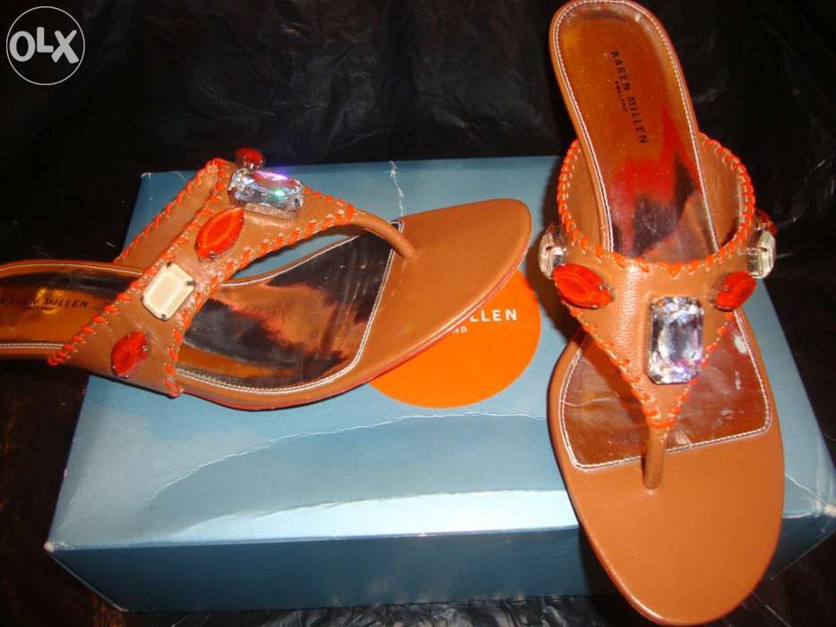 2 Chinelos e 1 Cunha, de Marca e Originais (2 Novos, 1 Quase Novo)