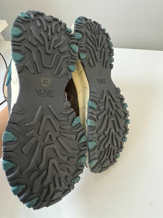 Теплі дитячі підліткові ботинки Zara зара 36 термо ботинки сапоги