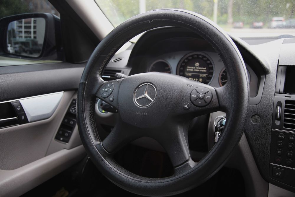 Mercedes-Benz C-Class 2008